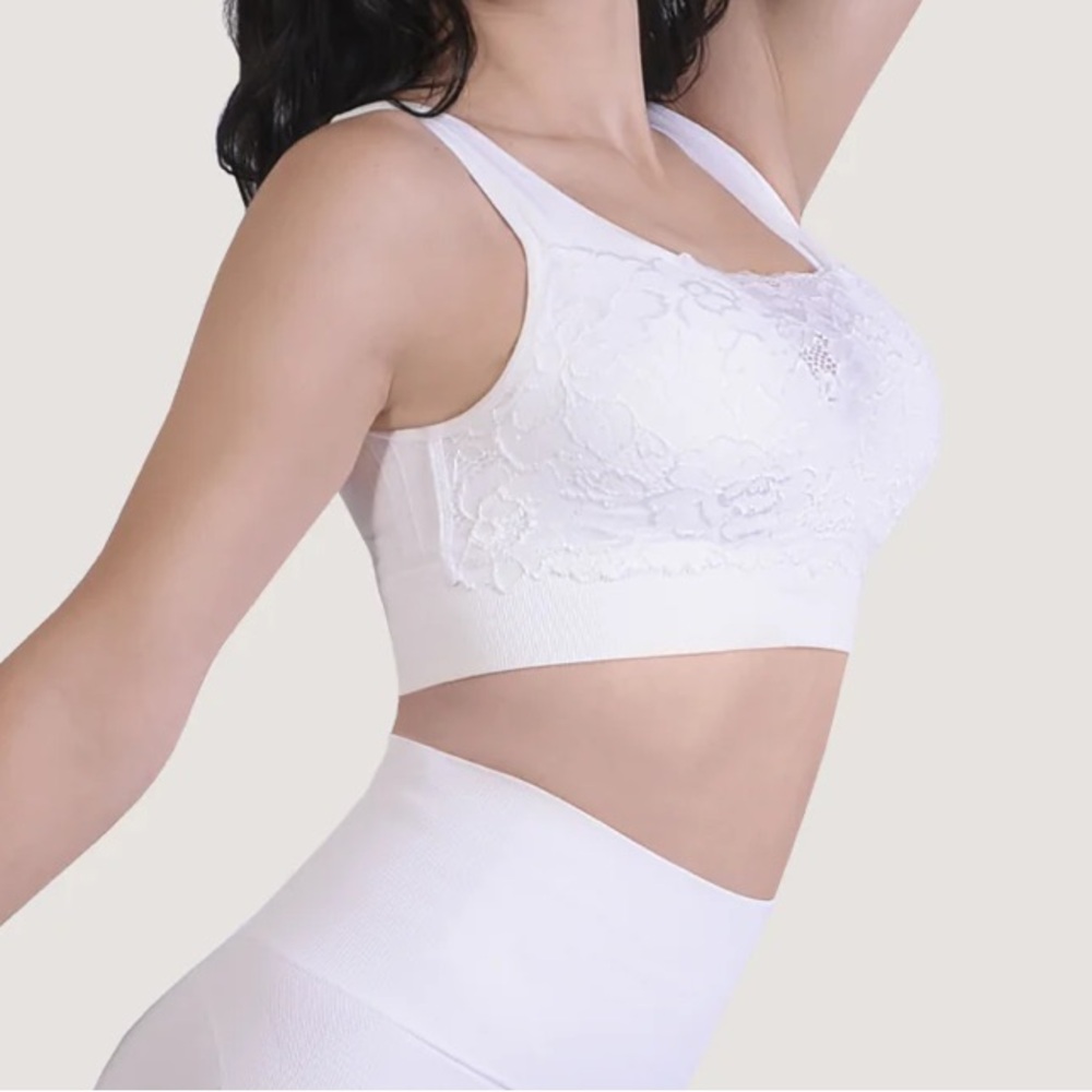 NWT! Women’s Sankom White Lace Bra - Picture 2 of 6